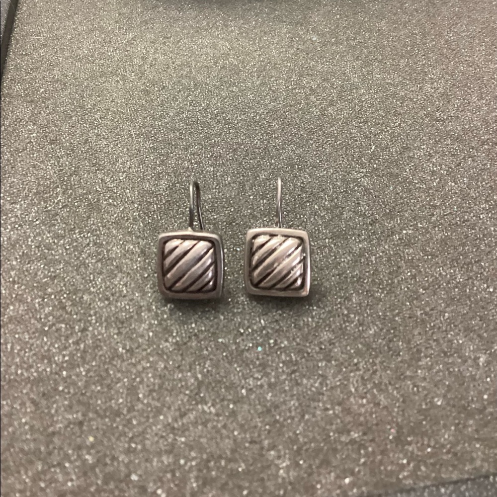 🚨Final Sale🚨 Vintage Sterling Silver Earrings .925